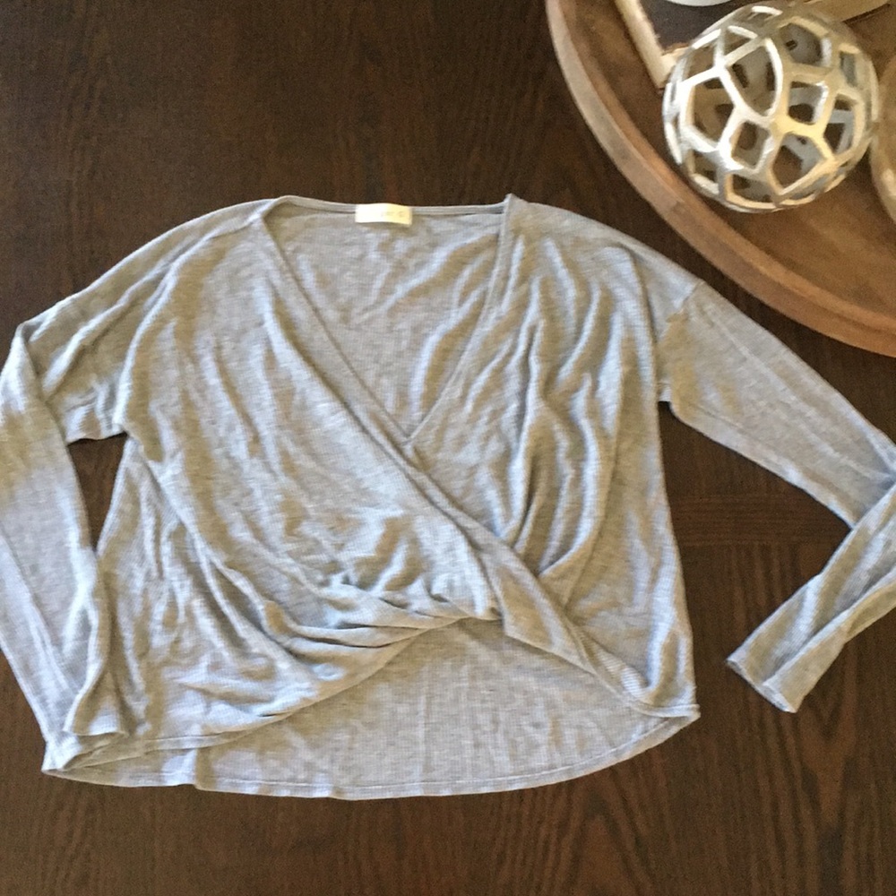 ⬇️ 3 for $12 Bubble Hem Crop Top